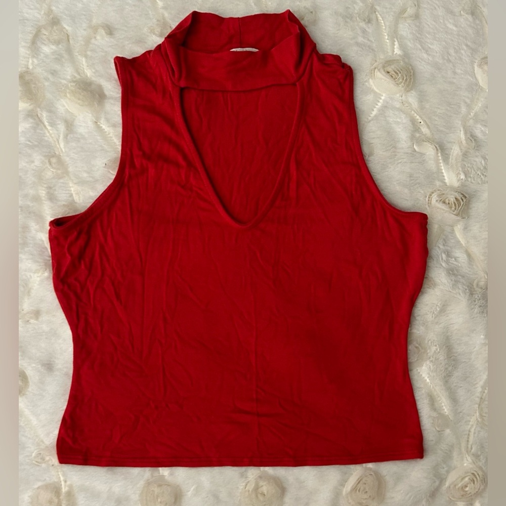 American Eagle 🦅 SEVEN (7) Mixed Women’s assorted Tops and Bralettes - Picture 11 of 16